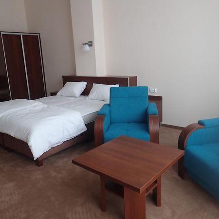 Hotel Gosciniec Pan Tadeusz II à Giżycko Extérieur photo