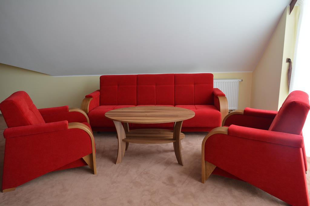 Hotel Gosciniec Pan Tadeusz II à Giżycko Chambre photo
