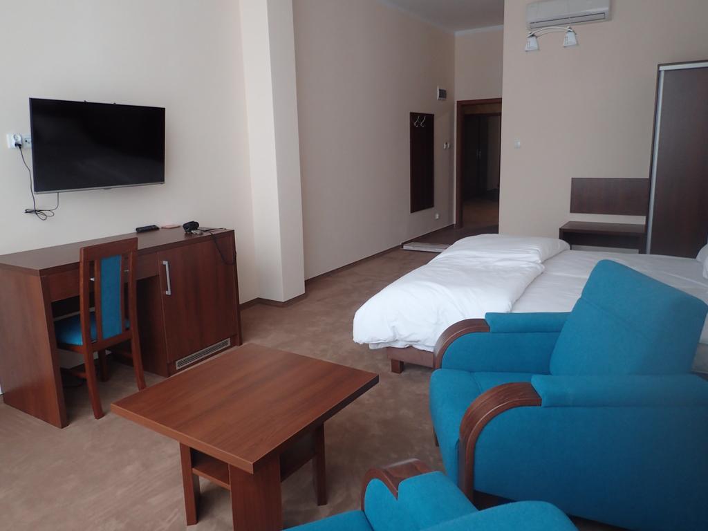 Hotel Gosciniec Pan Tadeusz II à Giżycko Extérieur photo